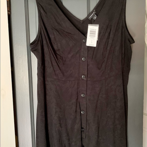 NWT Torrid Black Jacquard Fit and Flare Tank - Picture 3 of 6